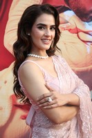 Glam Queen Kavya Thapar